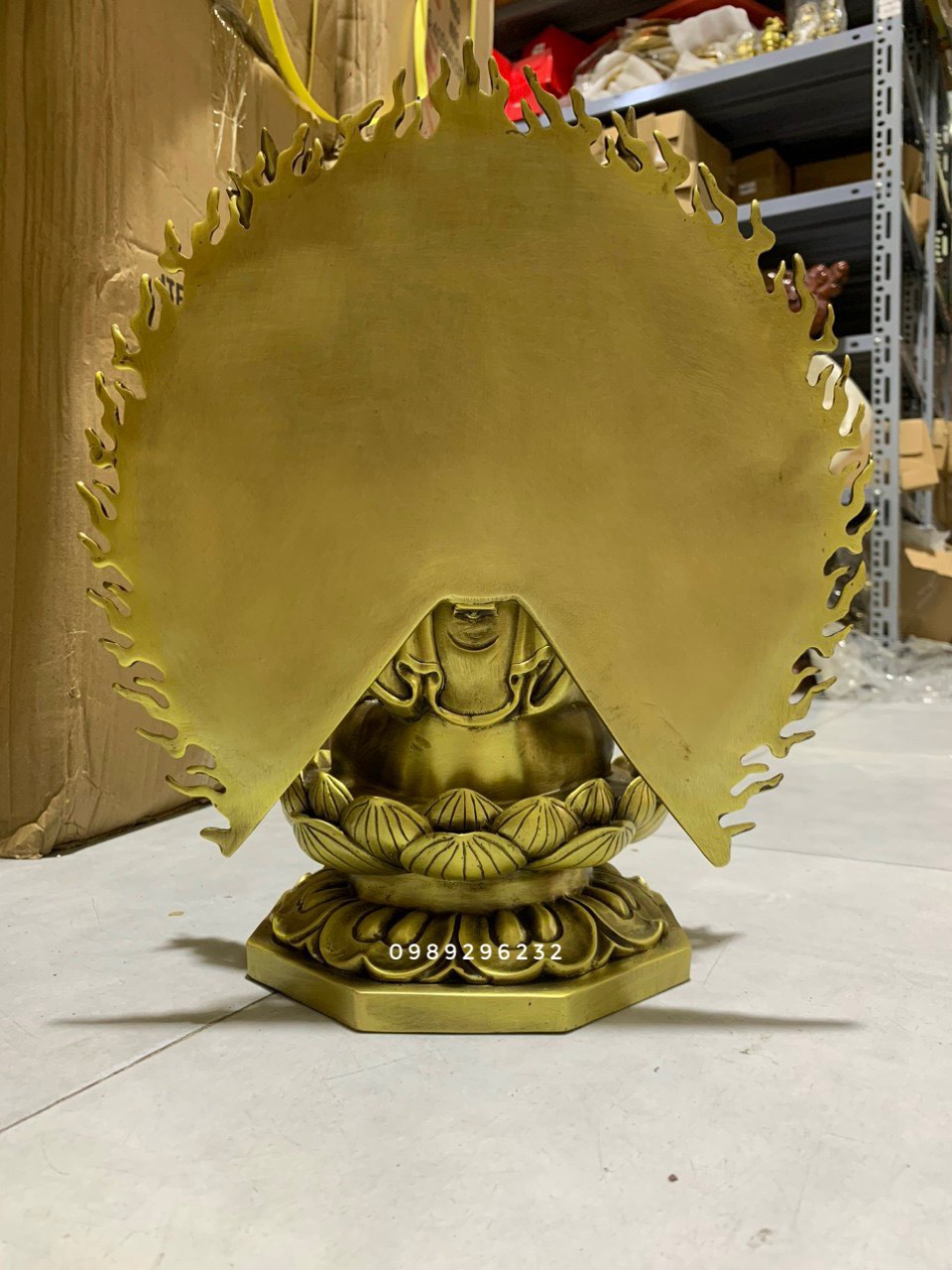 Tượng Phật Thiên Thủ Thiên Nhãn bằng đồng vàng