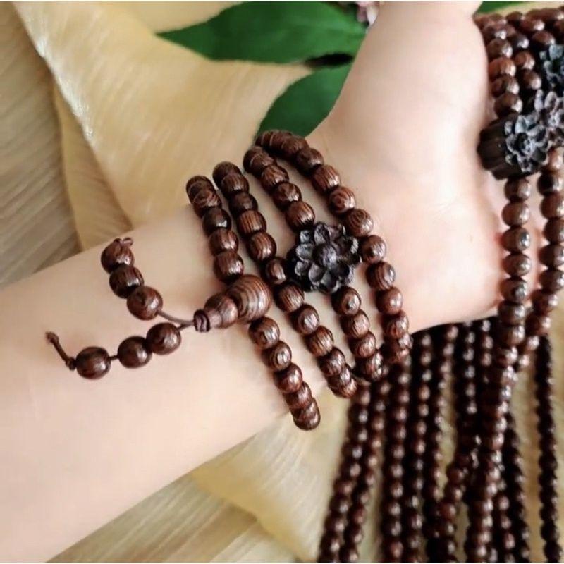 Vòng tay nữ 6 ly chuỗi tràng hạt 108 gỗ vân mun đuôi công mix charm hoa sen