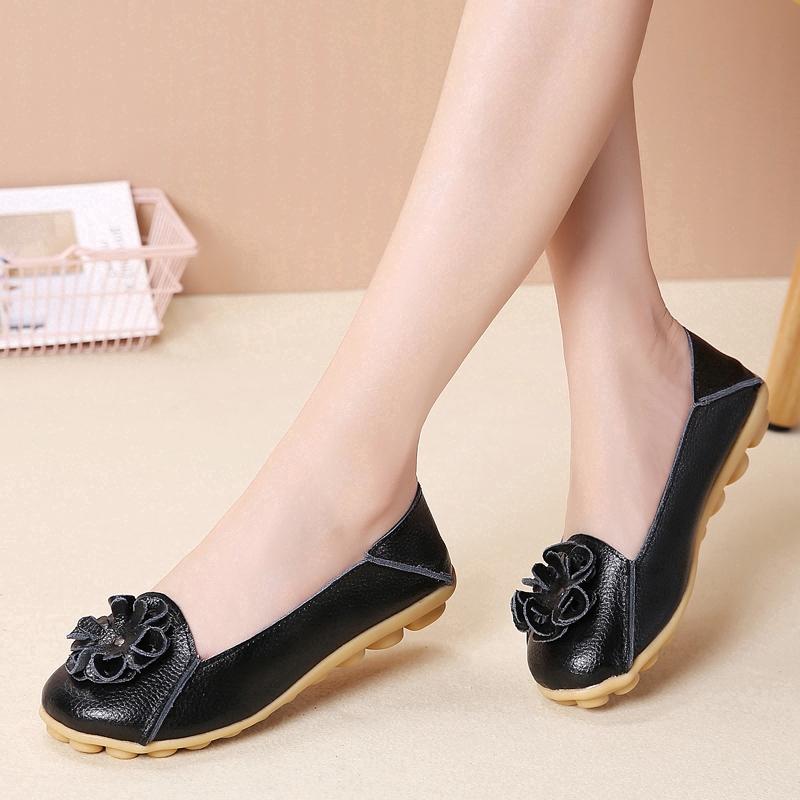 2020 Fashion women outdoor soft leather flat shoes casual sneakers