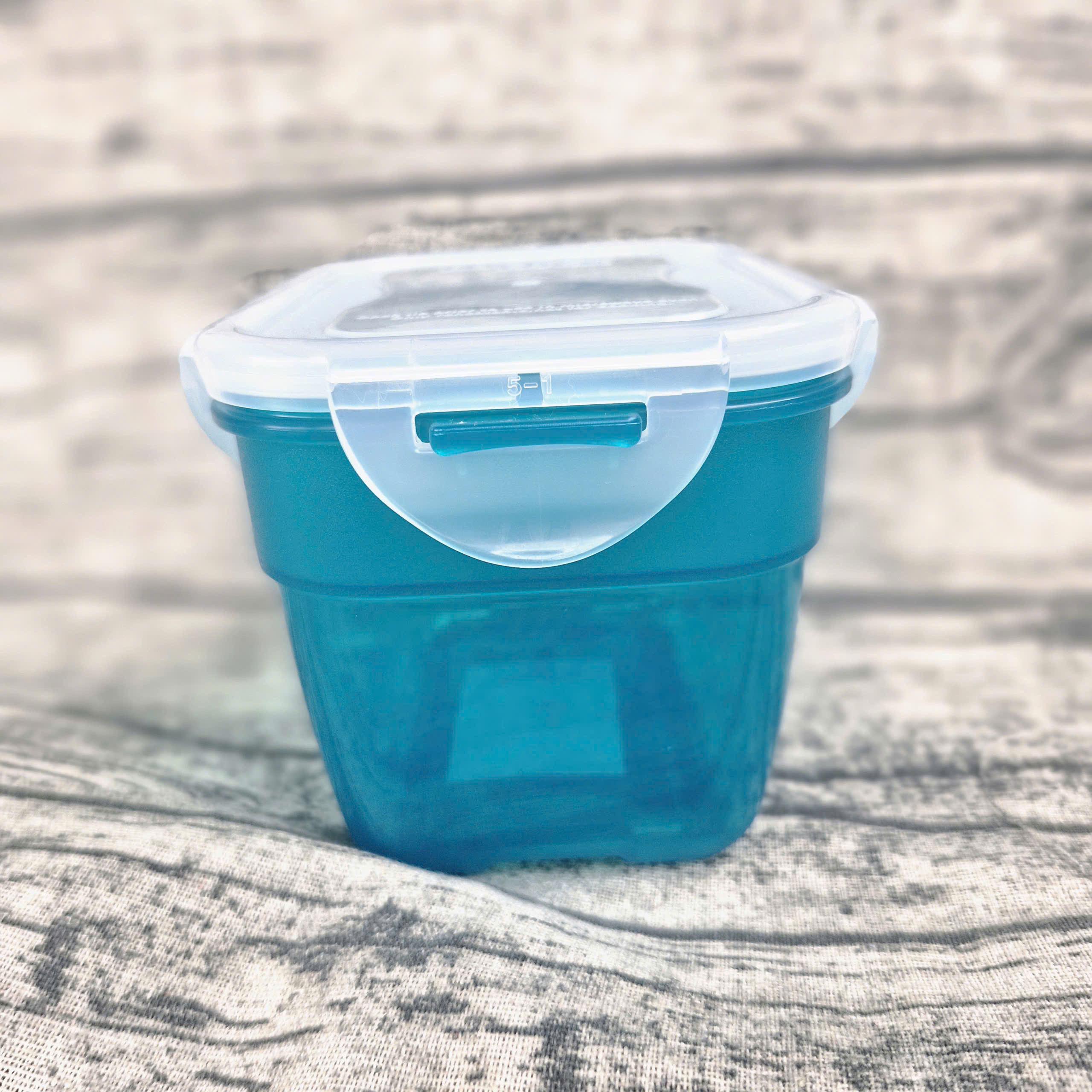 Hộp Nhựa Bảo Quản Thực Phẩm LocknLock Nhựa PP, Kín Hơi HPL312-800ml