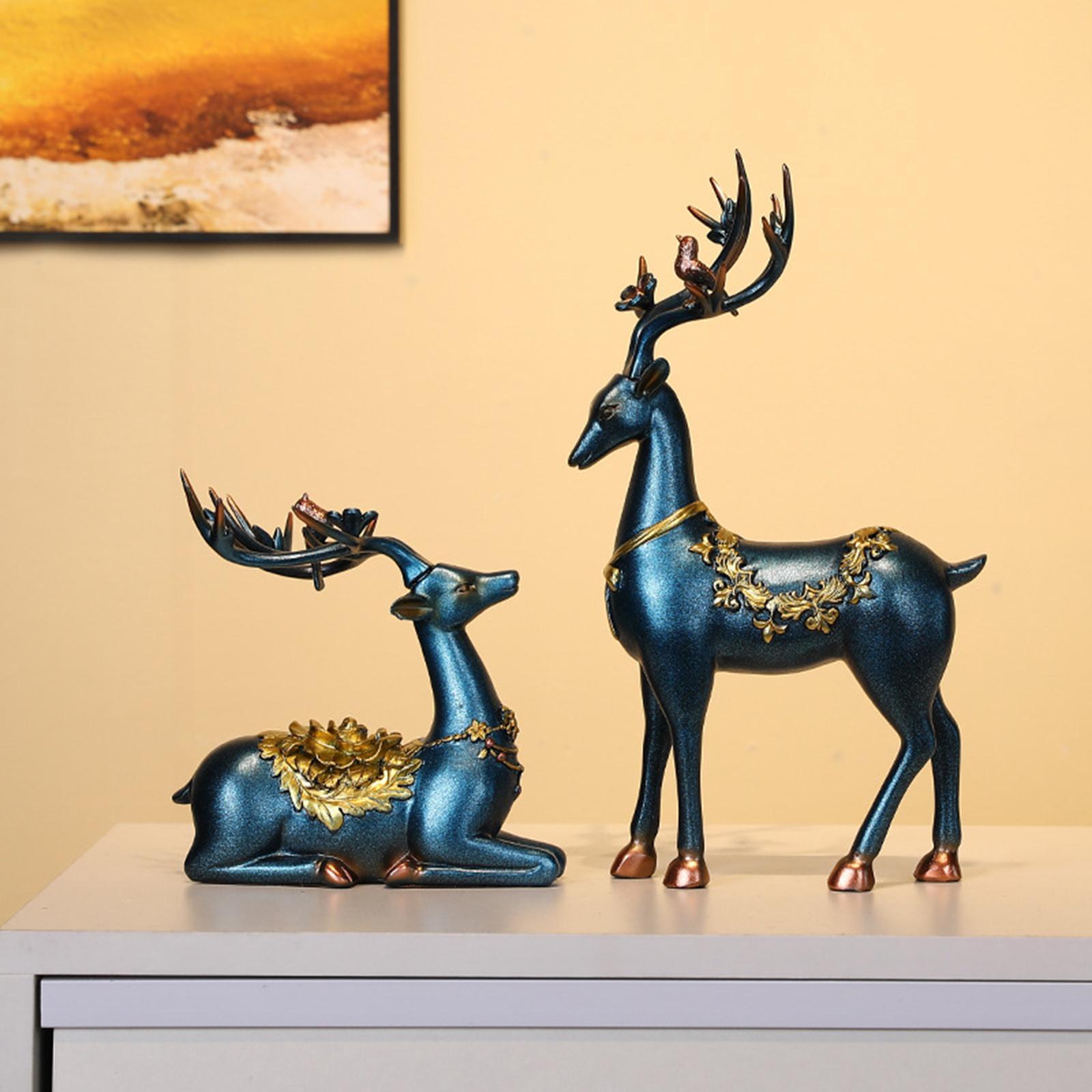 2Pcs Deer Figurines Reindeer Sculptures Ornament Couple Elk Statues