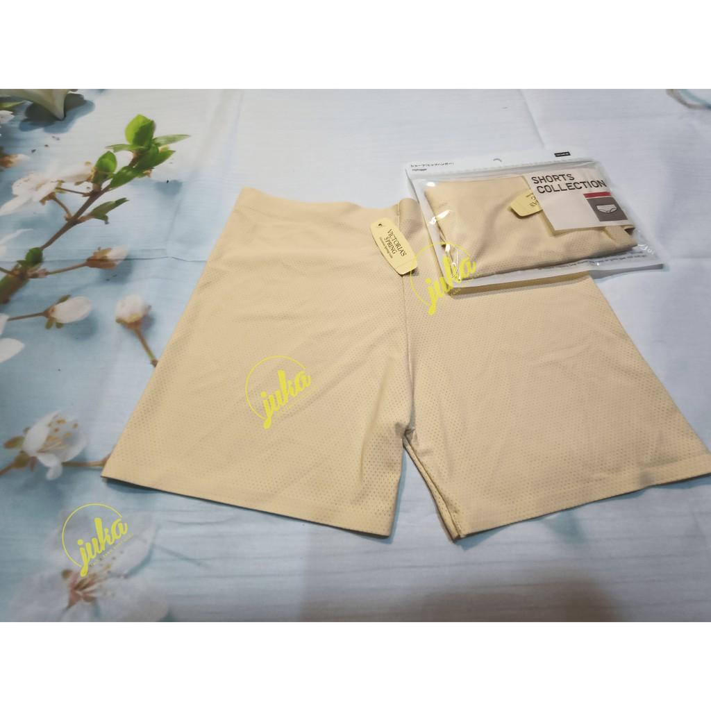 Quần đùi mặc trong váy