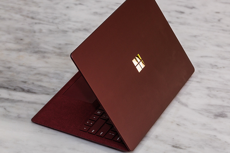 Microsoft Surface Laptop Core i5 / Win10 S 13.5 inch 8GB RAM (Đỏ) - Hàng Nhập Khẩu