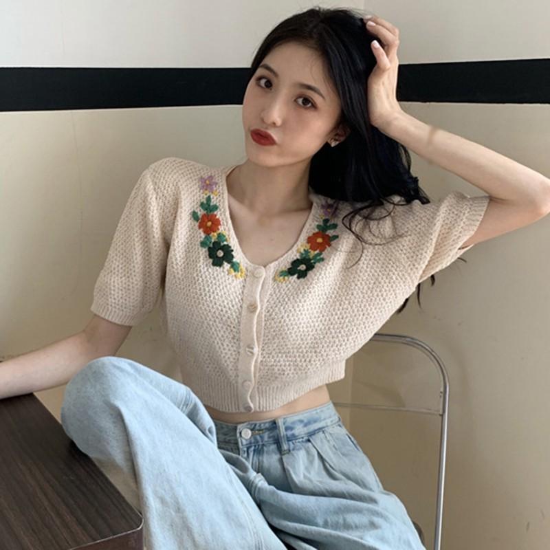 Áo Cardigan Dệt Kim Tay Ngắn Cổ Chữ V Hoạ Tiết Hoa Thêu Phong Cách Retro Cho Nữ