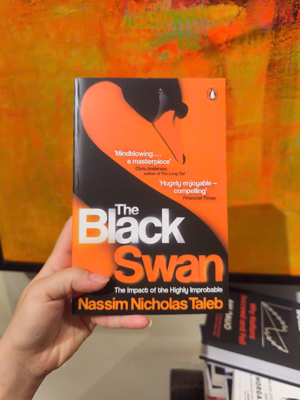 Sách - The Black Swan: The Impact of the Highly Improbable by Nassim Nicholas Taleb - Nonfiction / Economics