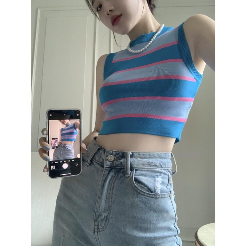 Áo croptop len ba lỗ sọc ngang to - A08