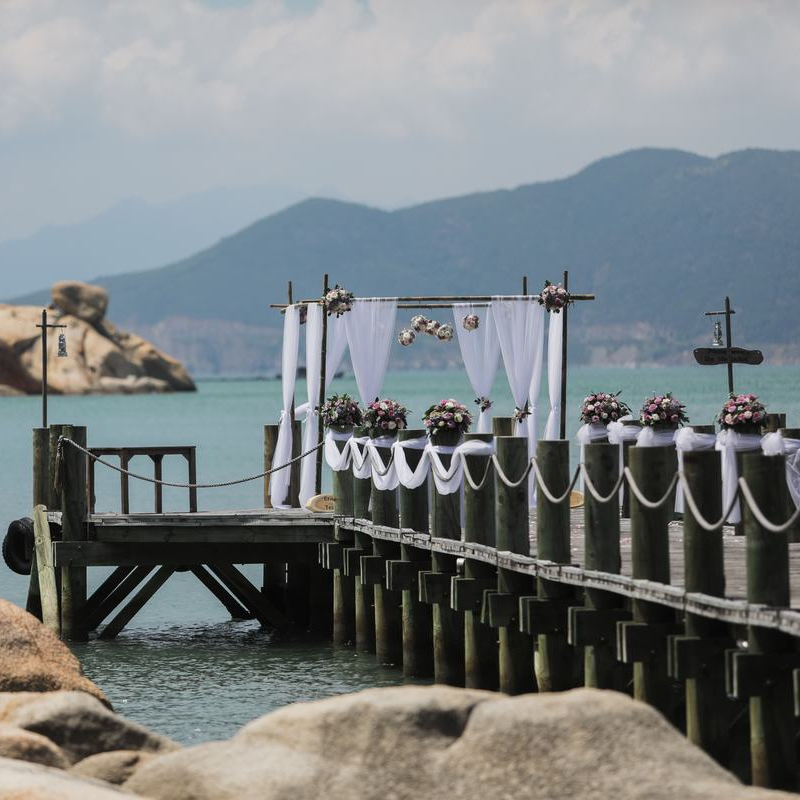 L'Alya Ninh Vân Bay 5*. Trọn gói nghỉ dưỡng 4N3D. Bao Gồm Full Bữa Ăn Hằng Ngày. Dịch vụ Cano Đón Tiễn.  Miễn Phí Trà Chiều & Trái Cây Tươi. Cùng Nhiều Tiện Ích Hấp Dẫn.