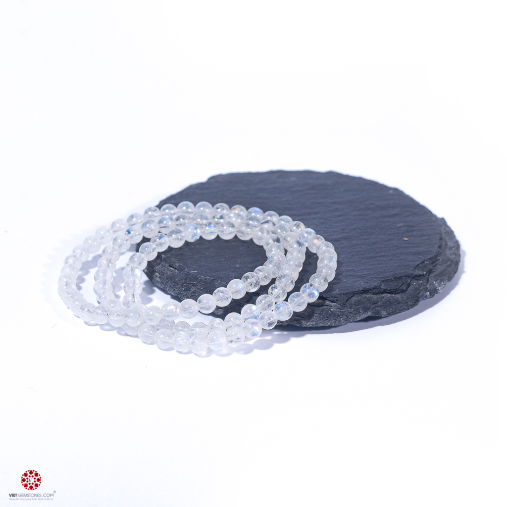 Vòng tay đá mặt trăng Moonstone 5mm tự nhiên quấn 3 lines thời trang - Hợp mệnh Kim, Thủy | VietGemstones