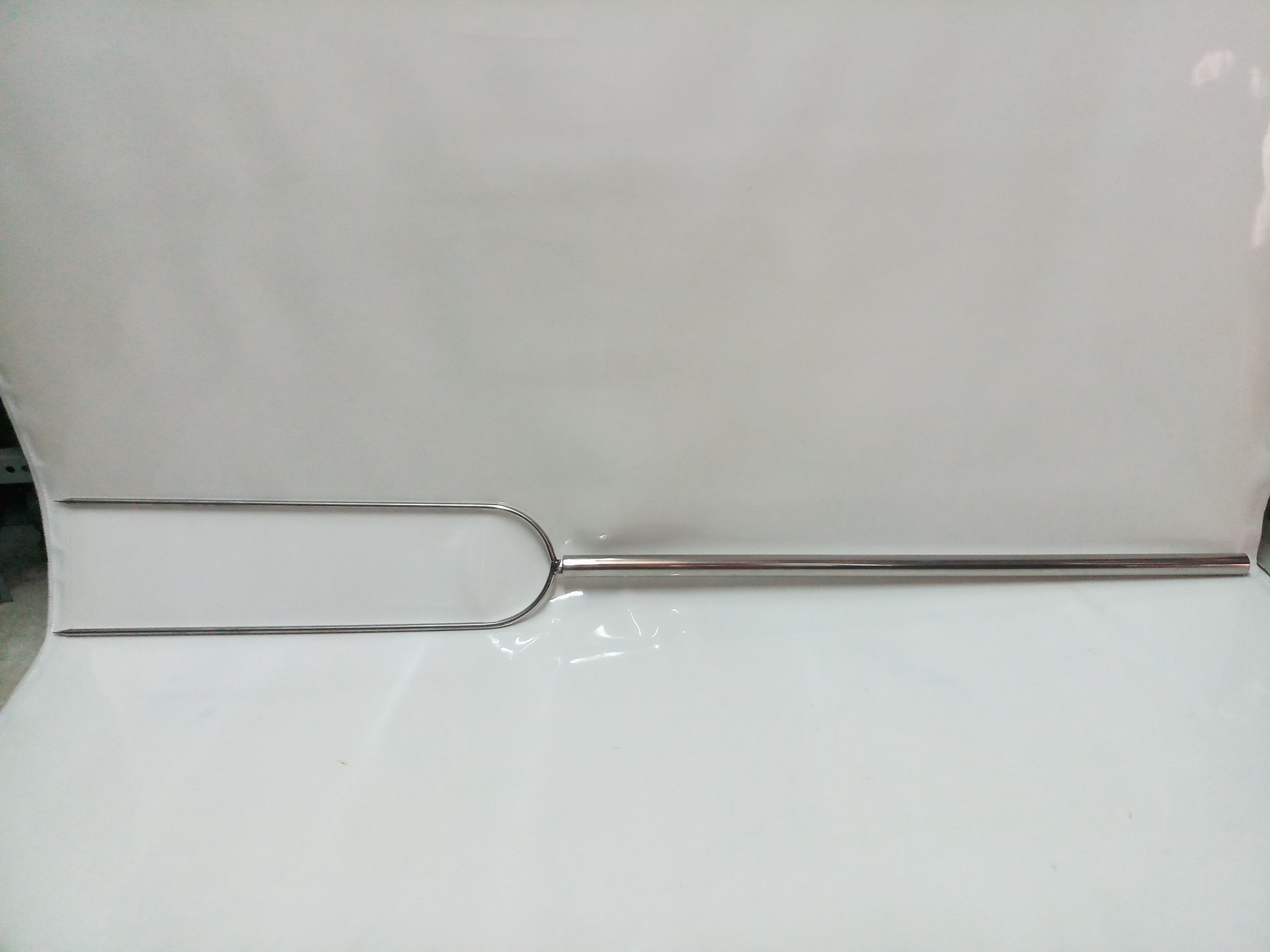 CHỈA QUAY HEO CÁN INOX DÀY 8LY THIẾT KẾ TIỆN LỢI THÁO LẮP CÁN RỜI.