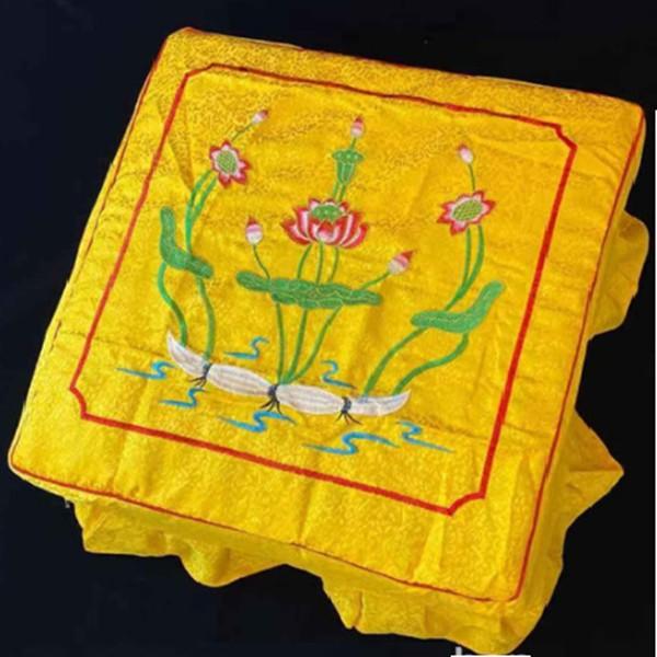 Khăn vuông Satin Phật giáo