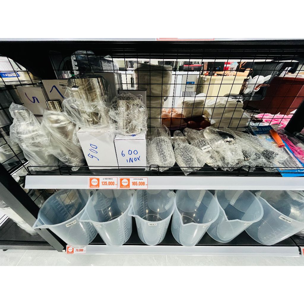 50 LY TRƠN NHỰA NẮP BẰNG NÚT TIM 500ML, 700ML (CHƯA NẮP) (500 CÁI/THÙNG)