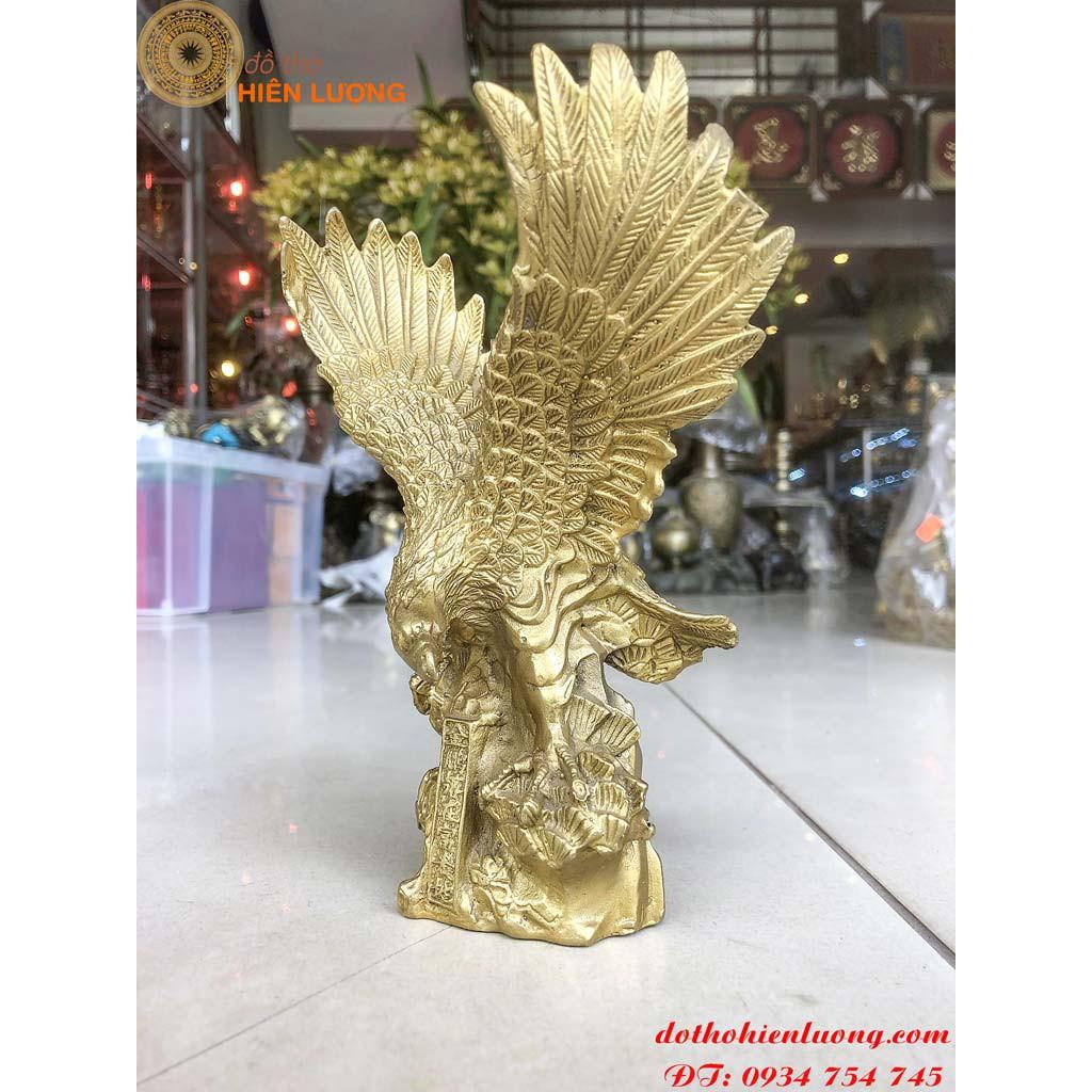 Đại bàng màu vàng trang trí phòng khách loại đẹp