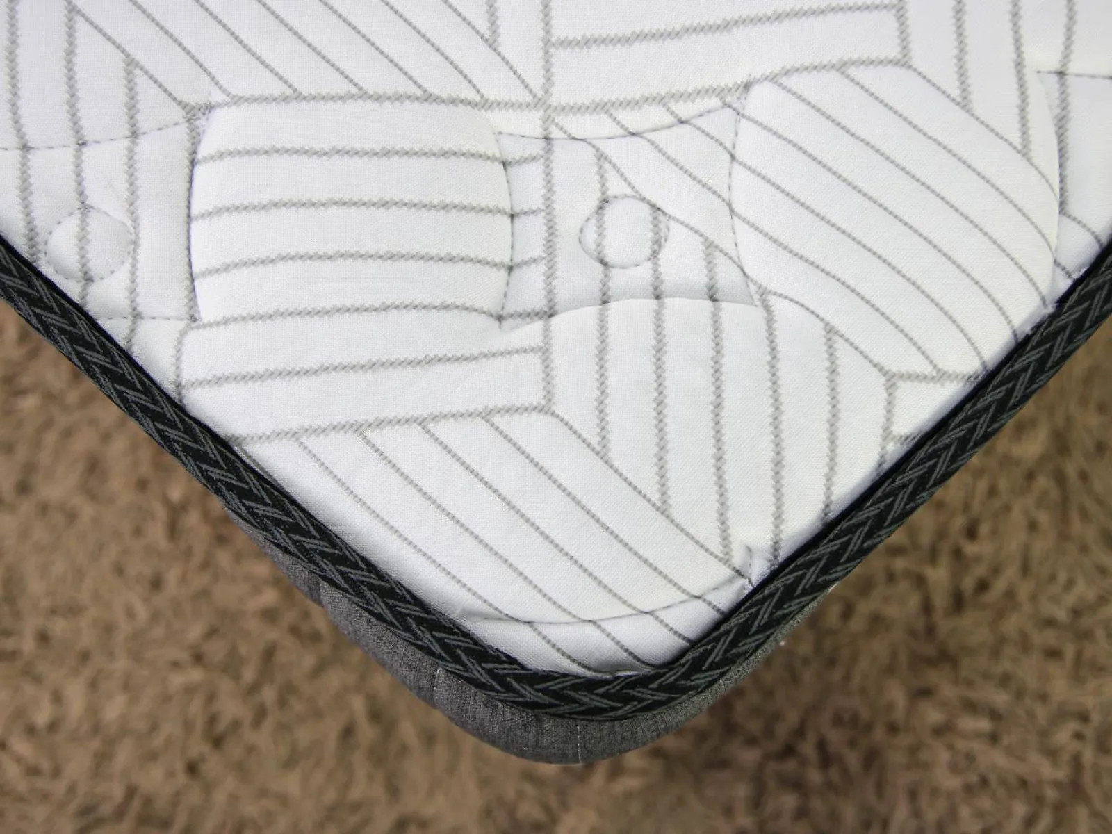 Nệm lò xo túi Tatana Hana Cool New  Cao 27cm