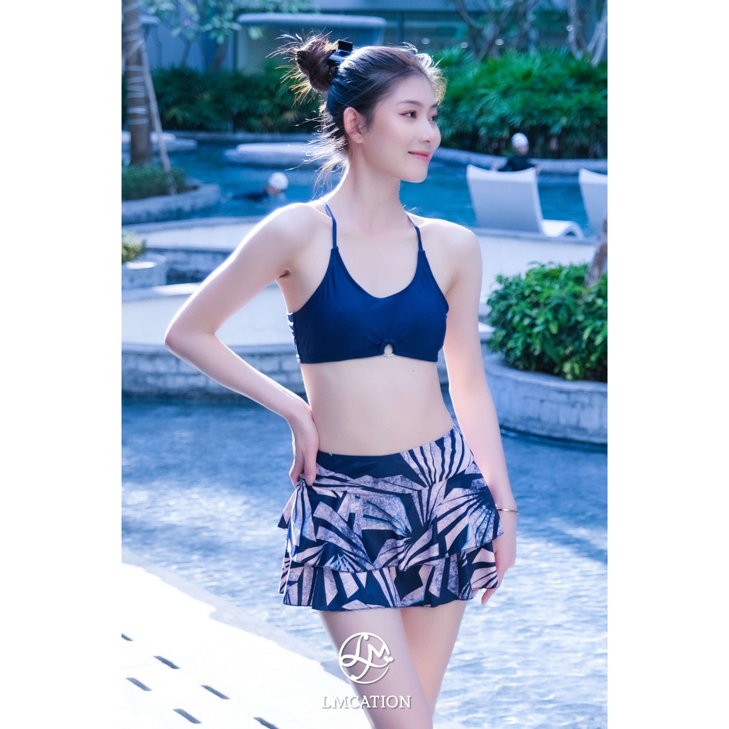 Bộ đồ đa năng Gym-to-swim LMcation - Áo bikini thể thao đa năng LMcation Krista Xanh đen &amp; Quần váy đa năng Gym-to-swim LMcation - Màu xanh cánh quạt