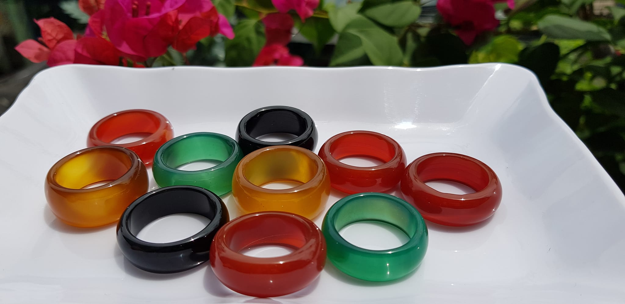 Nhẫn Nam Ni 19mm x cao 9mm Chất liệu đá mã não đủ màu Đỏ Vàng Đen Xanh dương shop giao bất kỳ Các Anh chọn nhẫn màu nào thì inbox shop giao đồng giá ạ