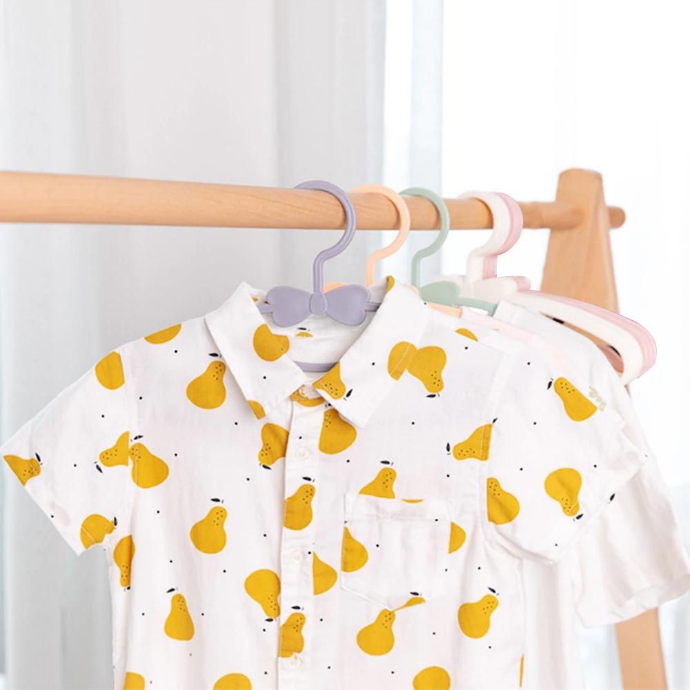 Set 5 / 20 Móc Nhựa Treo Quần Áo Chống Gió Tiện Lợi