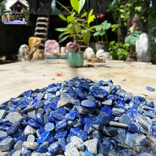 Đá lapis lazuli tăng vượng khí cho gia chủ trấn trạch