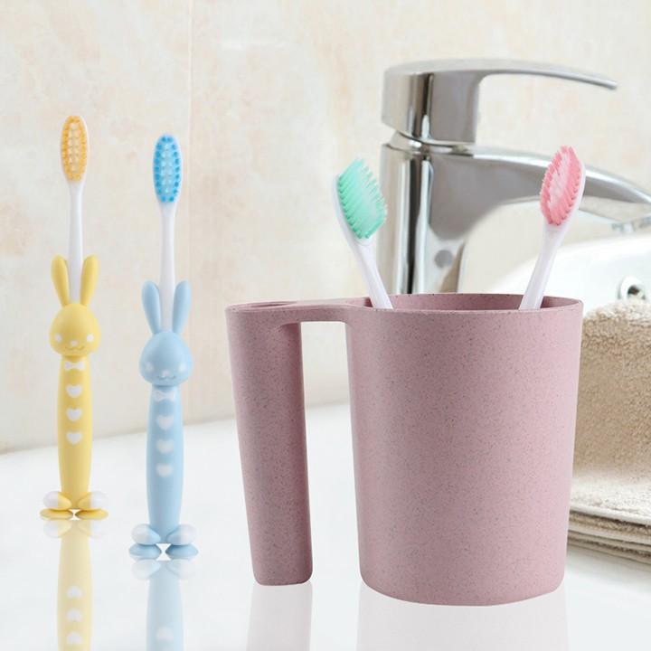 Set 4 bàn chải đánh răng cho bé hình thú đáng yêu ngộ nghĩnh FAMAHA
