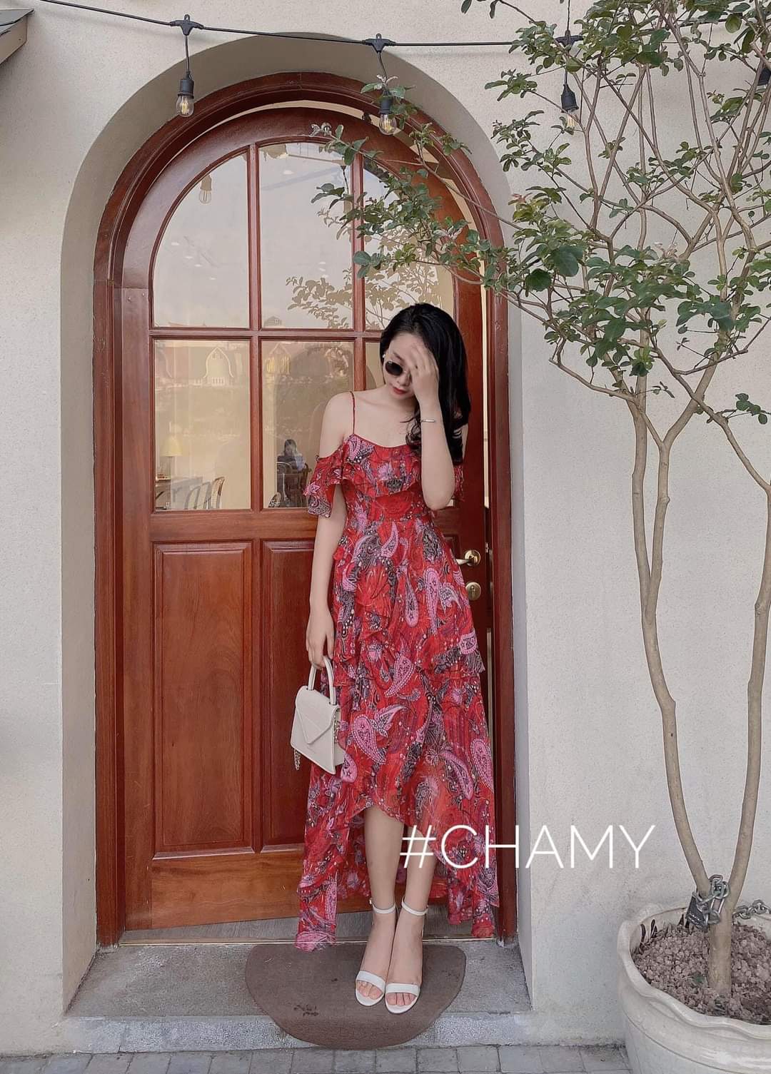 ĐẦM HOA ĐỎ 2S TRỄ VAI BÈO CHO NỮ DN505