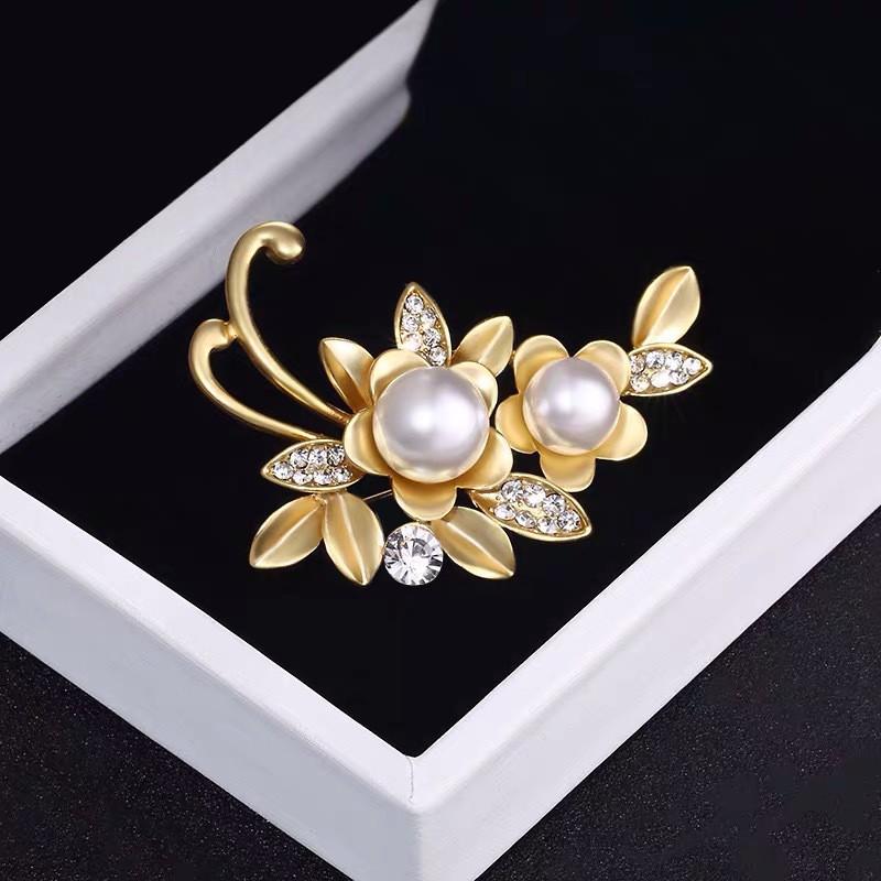 Bộ sưu tập cài áo đính đá sang trọng đôi cánh GC332 và các mẫu khác