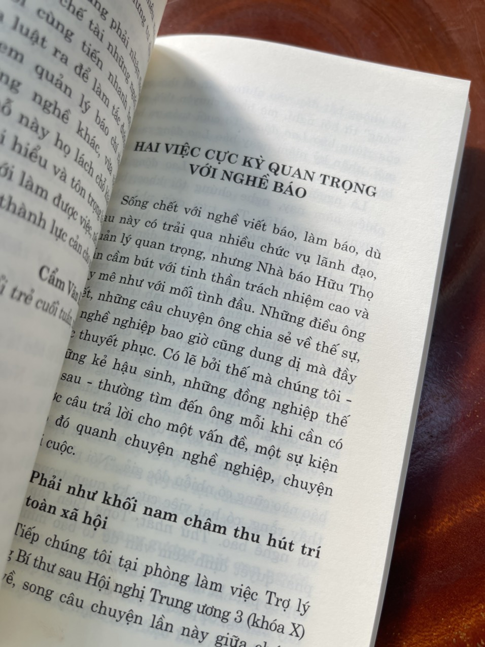 [tuyển tập báo chí bút chiến HỮU THỌ] ĐỐI THOẠI – NXB CTQG Sự Thật