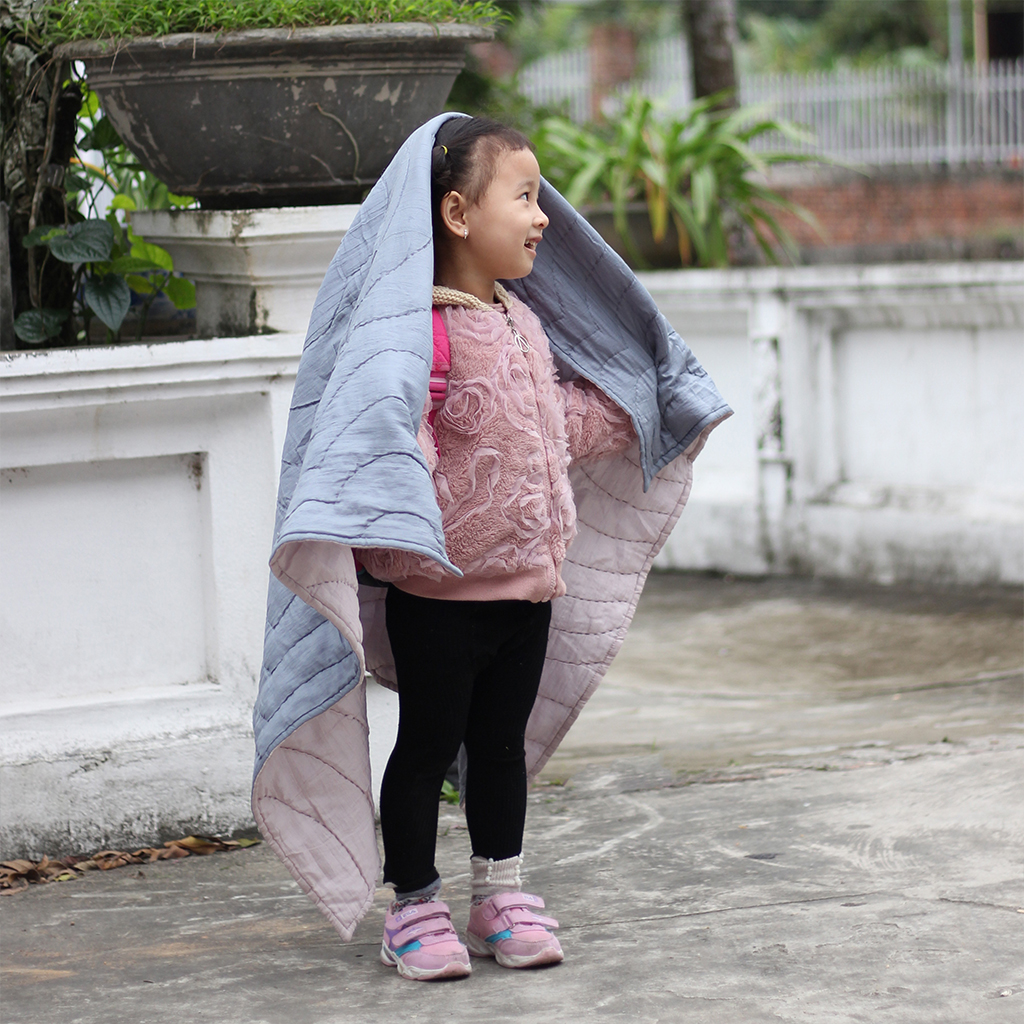 Chăn (Mền) Lụa Khâu Chần Họa Tiết Hoa Mai Cho Bé (0-11 tuổi), Chăn Lụa Tơ Tằm Khâu Tay Thủ Công Trẻ Em