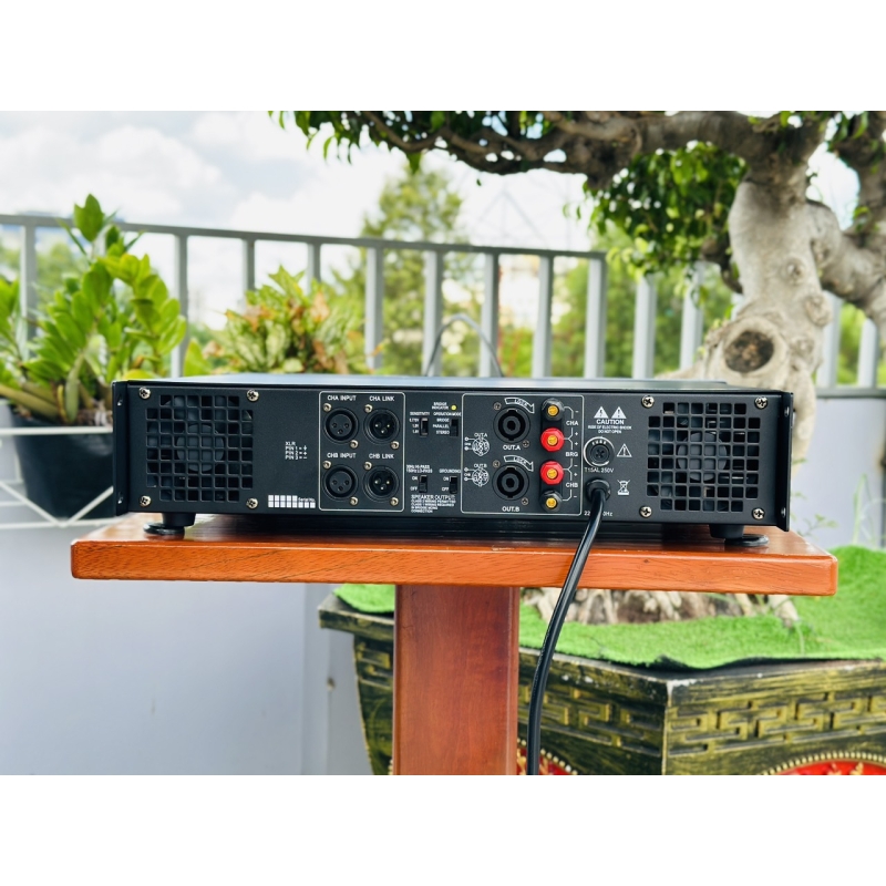 Cục Đẩy Sông Suất 32 Sò MTMAX D3200 – Main Công Suất 2 Kênh Và 8 Tụ Đánh Được Loa Bass 25, Bass30 Dễ Dàng, Sơn Tĩnh Điện, 2 Quạt Tản Nhiệt, Bảo Hành 12 Tháng HÀNG CHÍNH HÃNG