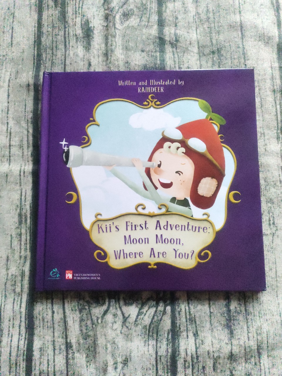 Sách KII’S FIRST ADVENTURE: MOON MOON, WHERE ARE YOU