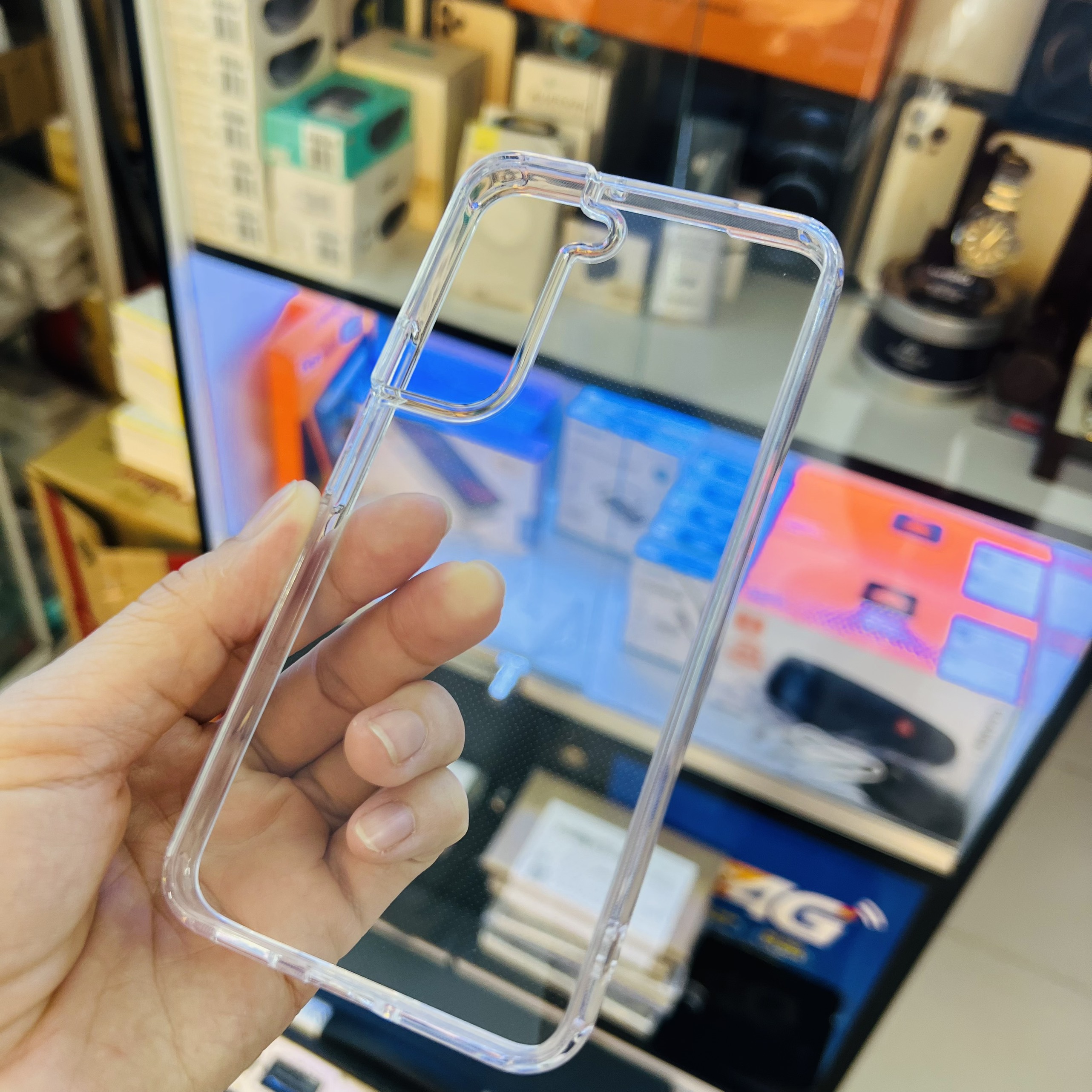 Ốp lưng Likgus trong suốt dành cho Galaxy S22 - hàng chính hãng