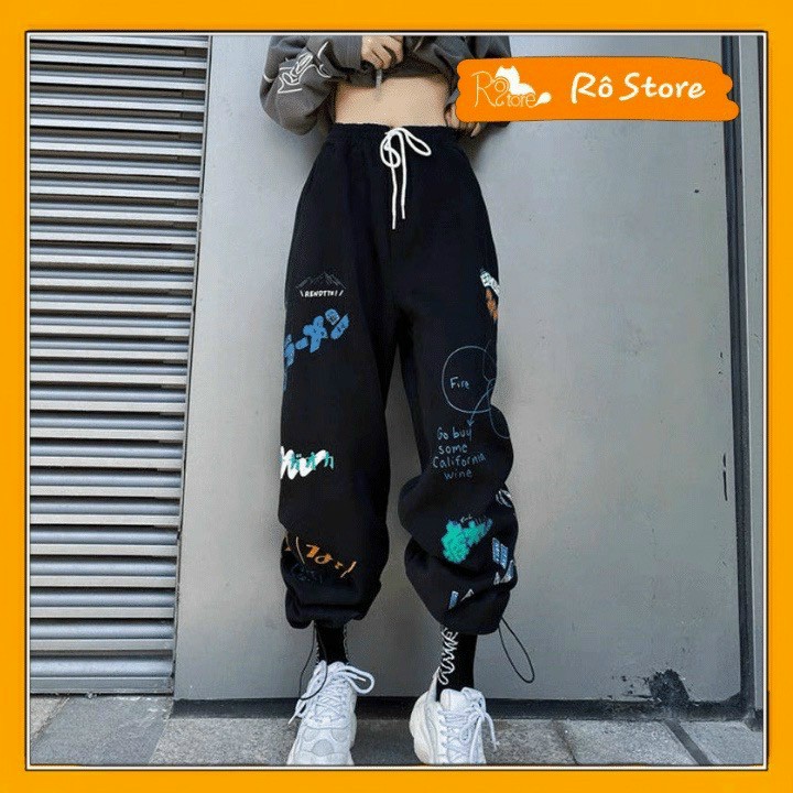 Quần DÀI Ống Rộng IN HÌNH SA.JA Ulzzang Unisex, Quần thu đông ống rộng, chốt ống in sắc nét 2 màu Đen Xám, Quần jogger da cá in hình có dây rút ống form thụng rộng nam nữ unisex ulzzang