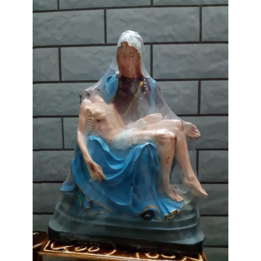 11.Tượng than khóc màu