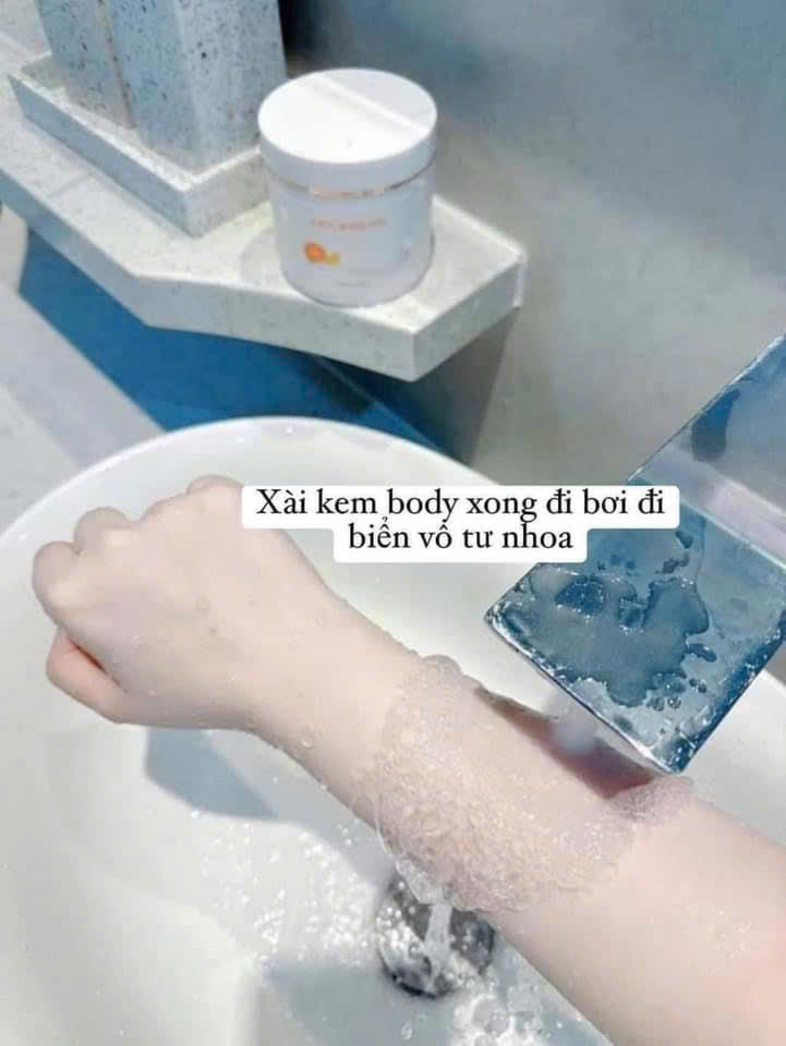 Kem Dưỡng Trắng Da Body Narci Natural Smooth White Body 200g hạn 2027