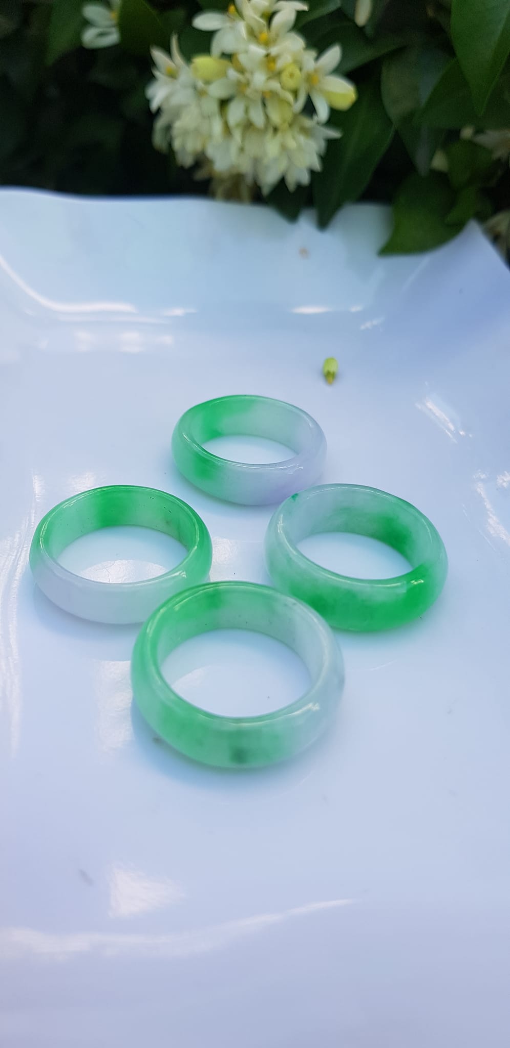 Nhẫn đeo tay nữ đá cẩm thạch tự nhiên Màu xanh lý tươi trắng bóng rất đẹp Nhẫn Ni 17mm x cao 6mm/7mm