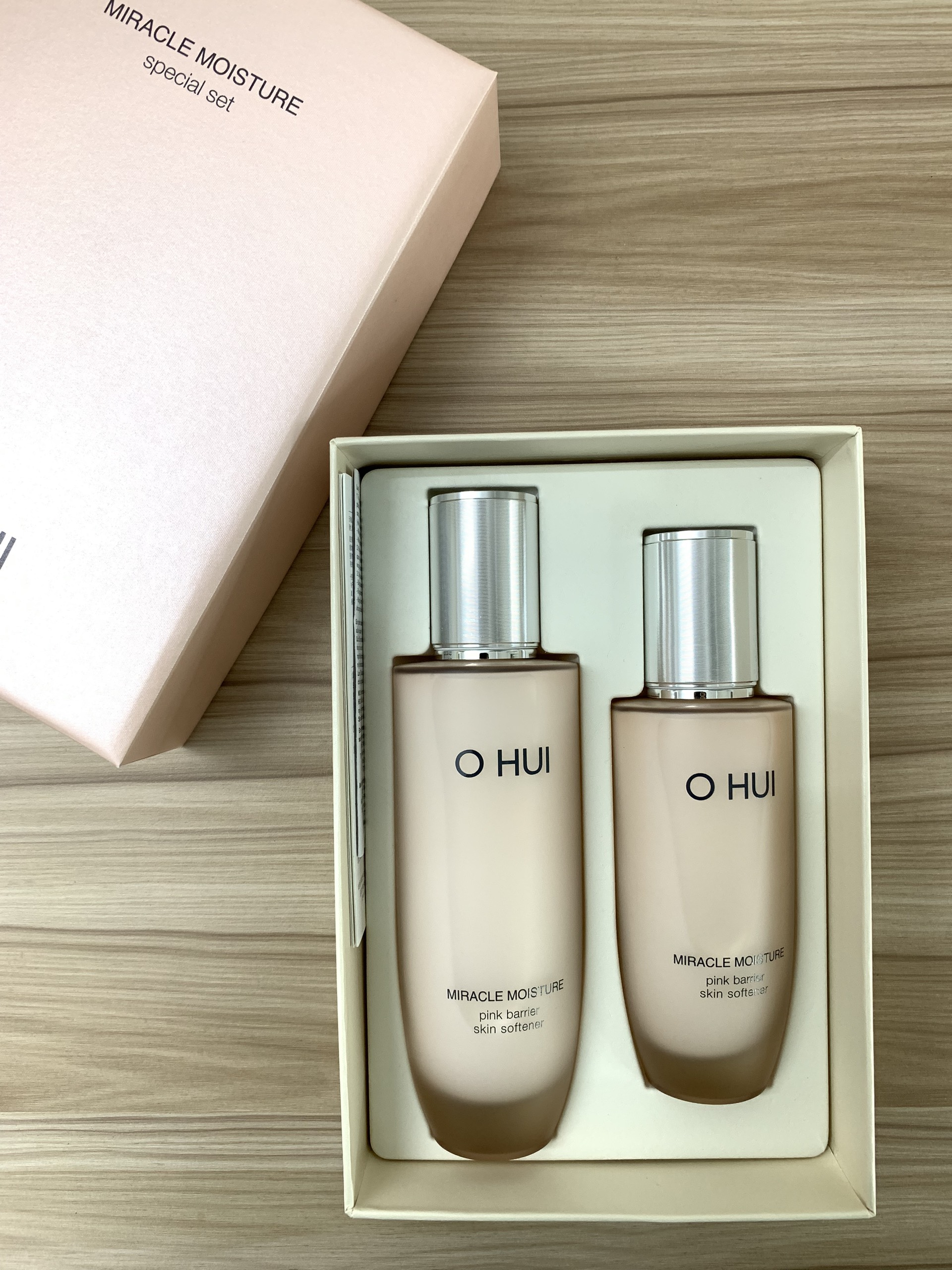 Bộ nước cân bằng OHUI Miracle Moisture Skin Softener Special Set