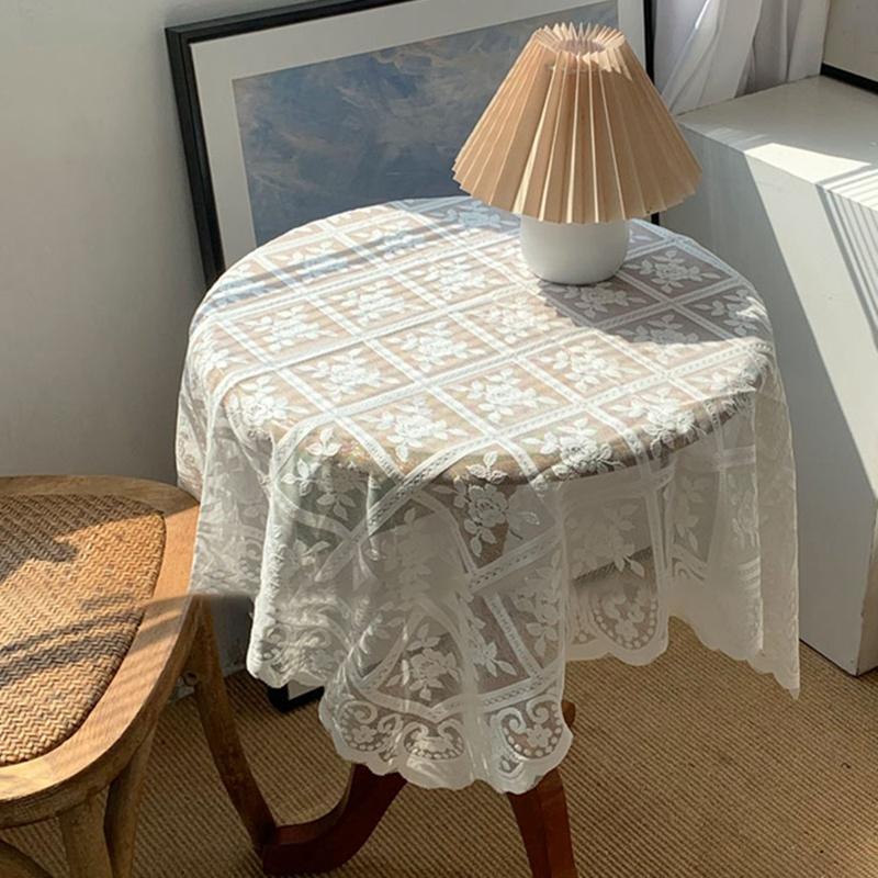 Khăn Trải Bàn Phối Ren Xinh Xắn Theo Phong Cách Vintage