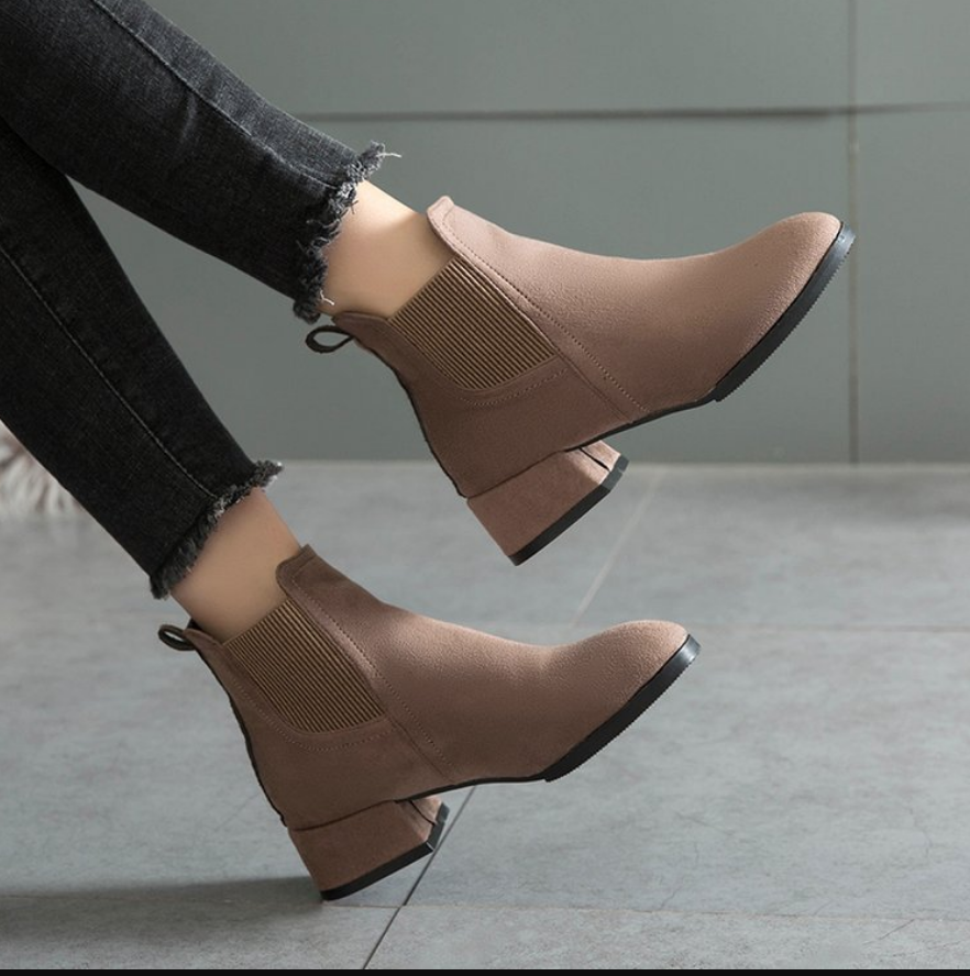 Boot nữ cổ thun da lộn 2 màu ĐEN/ NÂU đế thấp 4cm ÊM CHÂN GBN118