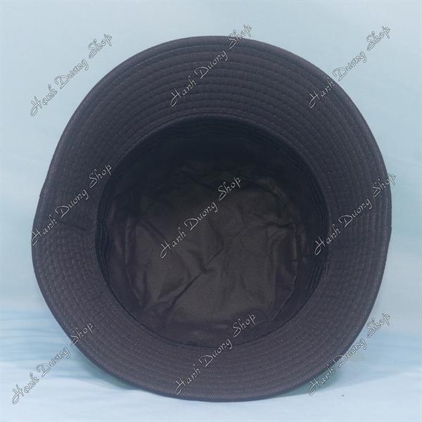 Nón tai bèo mũ bucket vành nhỏ thêu chữ Kiếm Tiền Không Kiếm Chiện - Đen