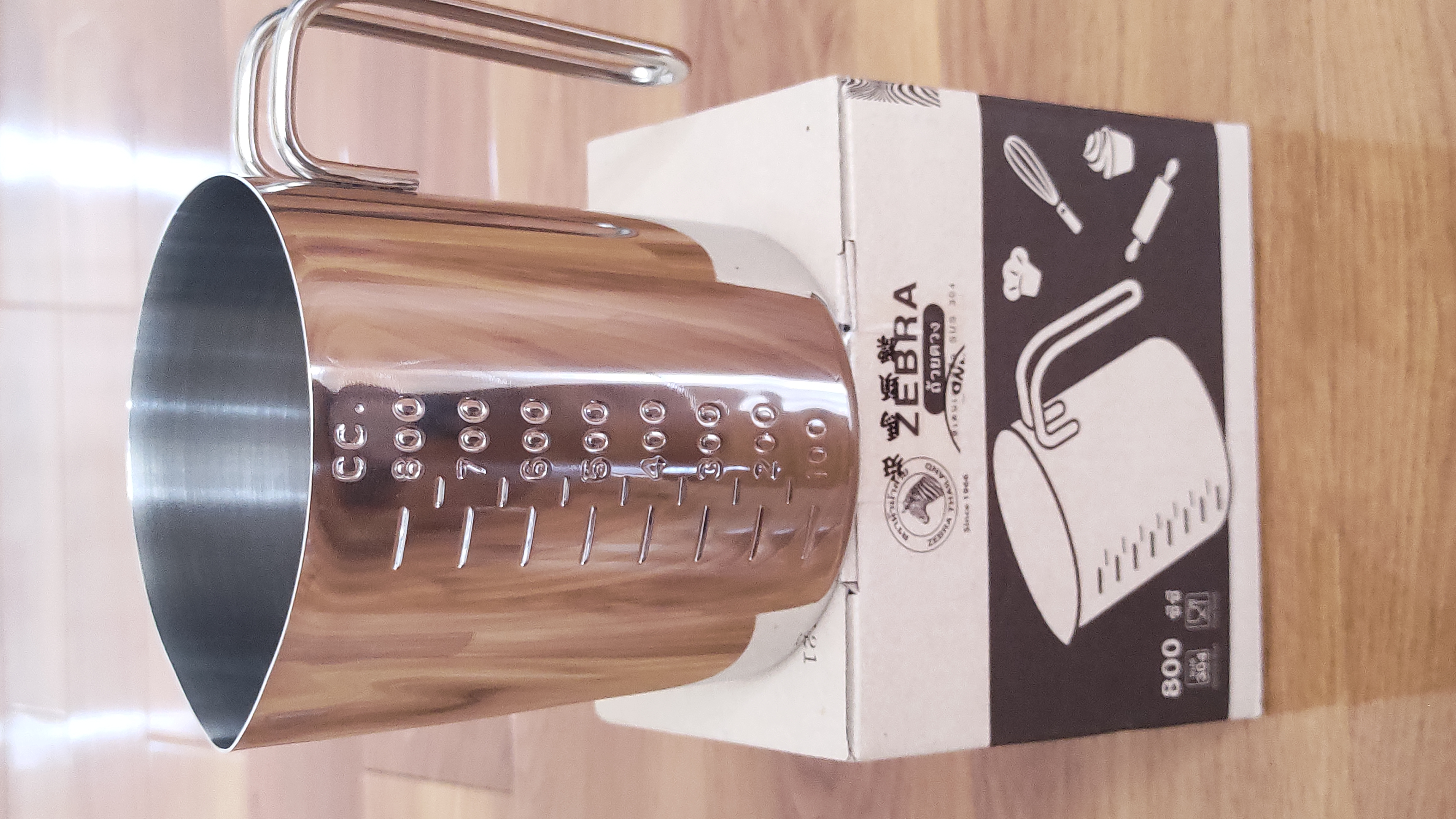 Ca Đong Thể Tích Inox Có Vạch Zebra Thái Lan 800ml 112590