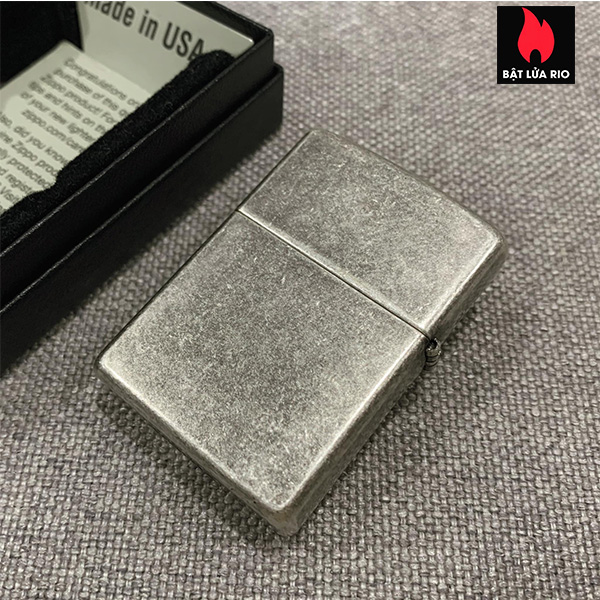 Bật Lửa Zippo Bạc Giả Cổ 121Fb Khắc Skull 10 – Zippo 121Fb.Skull10