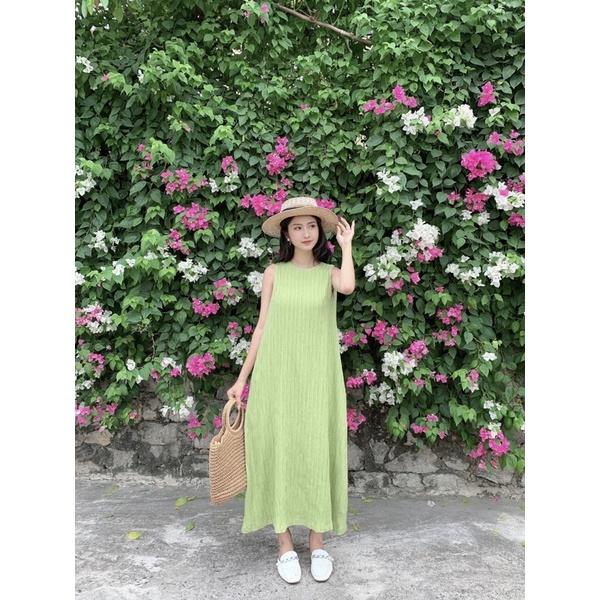 Đầm suông , vải sốp mền có lót lụa thoải mái thích hợp cho mùa hè