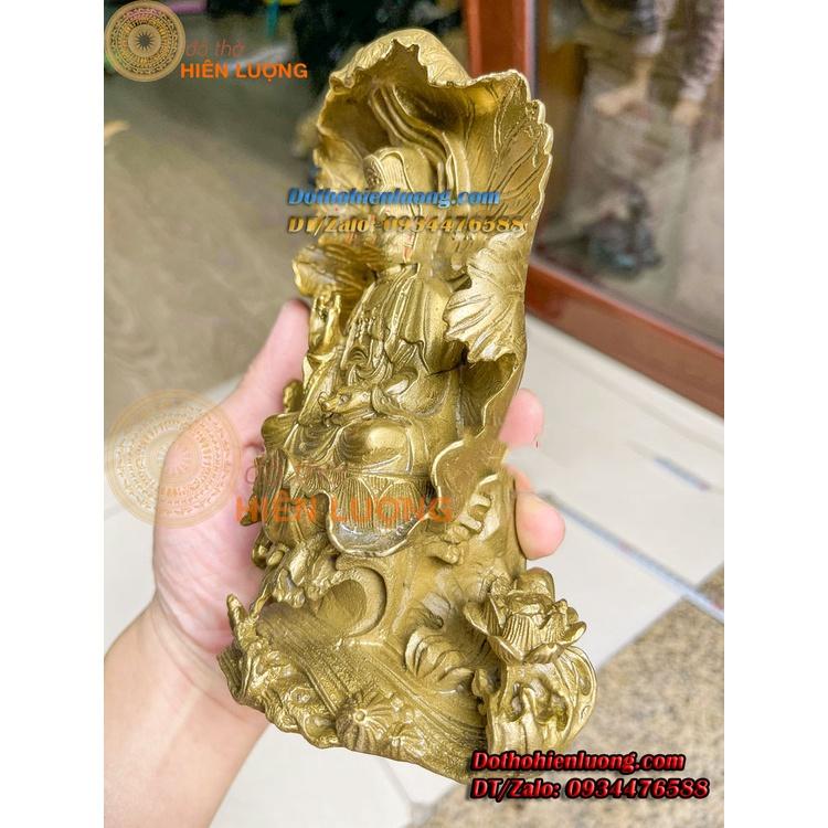 Tượng Phật Bà Quan Âm Ngồi Lá Sen Bằng Đồng Nguyên Chất Phong Thủy Kích Thước 13x7x18cm, Nặng 0,7kg Đẹp