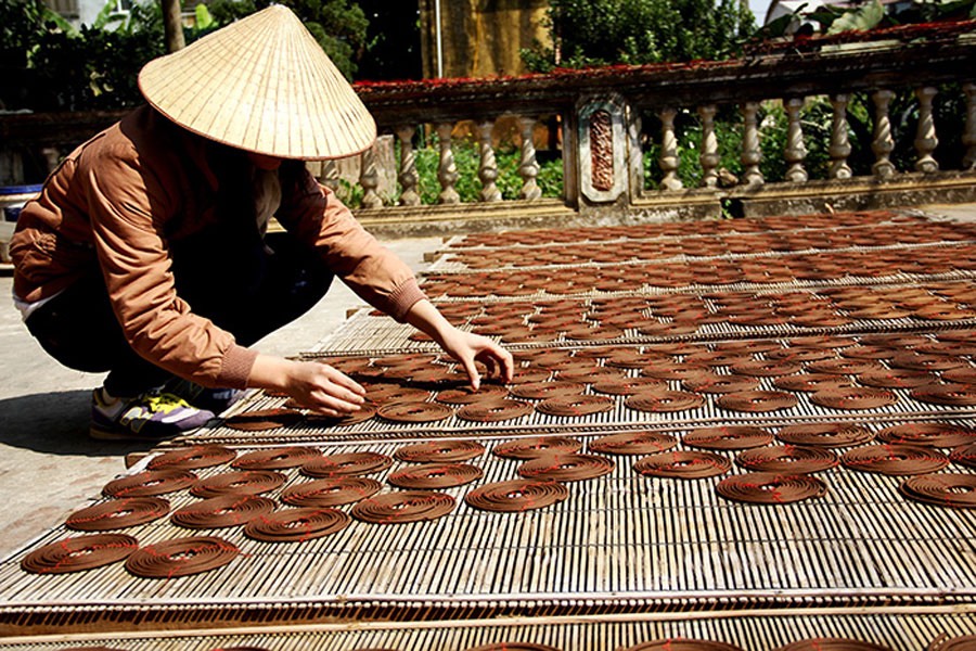 nhang khoanh trầm hương