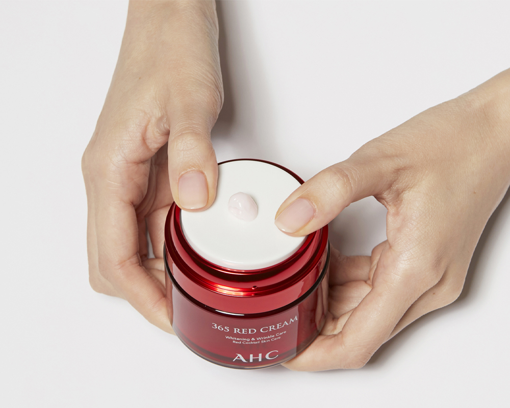 AHC 365 Red Cream (50ml/ hộp) Kem dưỡng da chống lão hóa