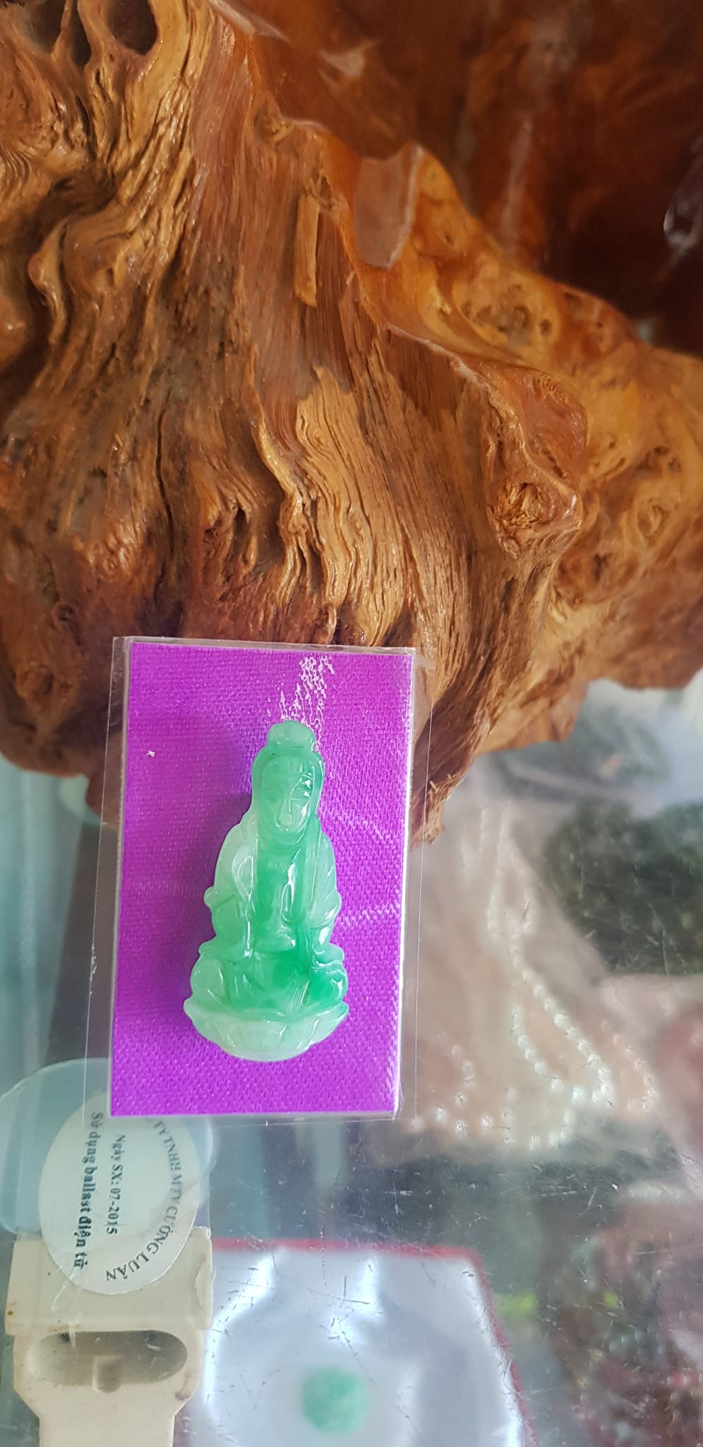 Mặt dây chuyền Nữ Phật Quan Âm Ngồi đẹp đá ngọc cẩm thạch tự nhiên đẹp size nhỏ Nữ size nhỏ Cao 39mm x N18mm x S4mm Màu xanh lý trắng mượt mà bóng đẹp các Chị về bọc vàng đeo đẹp ạ