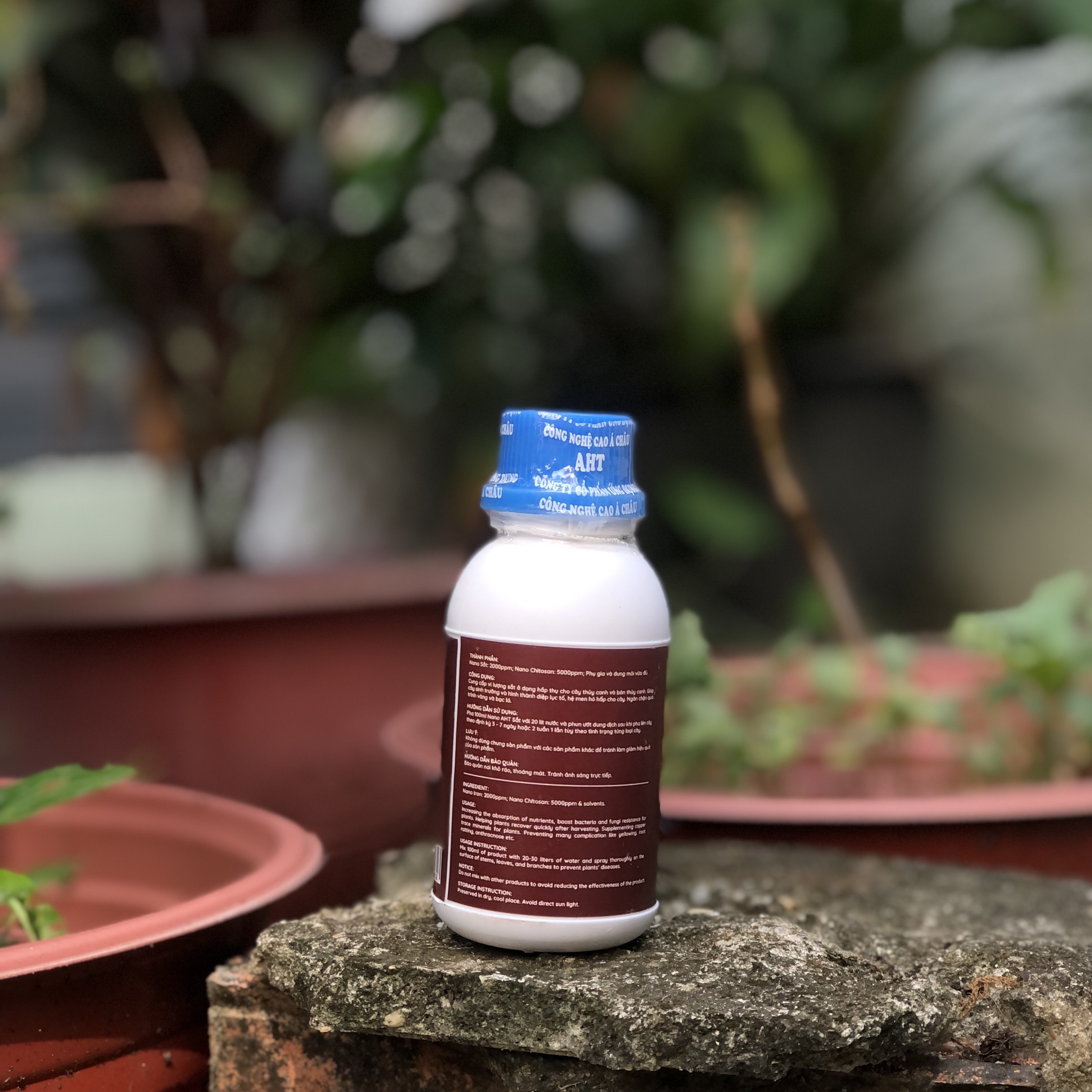 Phân bón NANO SẮT AHT - PHỤC HỒI MÀU XANH CỦA LÁ, TĂNG MÀU SẮC HOA chai 100ml