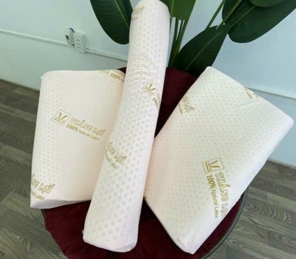 RUỘT GỐI NẰM-RUỘT GỐI ÔM CAO SU THIÊN NHIÊN 100% CỦA CÔNG TY NỆM THẮNG LỢI- GỐI CAO SU THIÊN NHIÊN