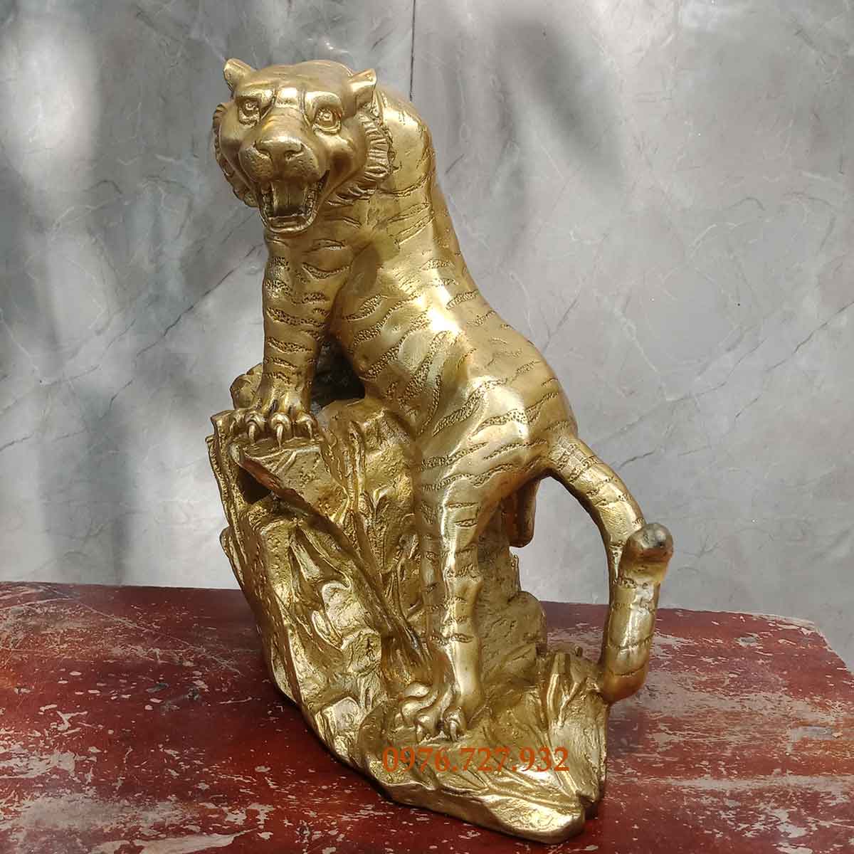 Tượng hổ phong thủy bằng đồng cao 22cm, tượng hổ bằng đồng, tượng hổ phong thủy, vật phẩm phong thủy