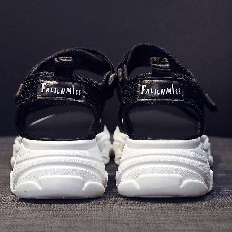 Giày Xăng Đan Thể Thao Năng Động Cá Tính Dành Cho Nữ