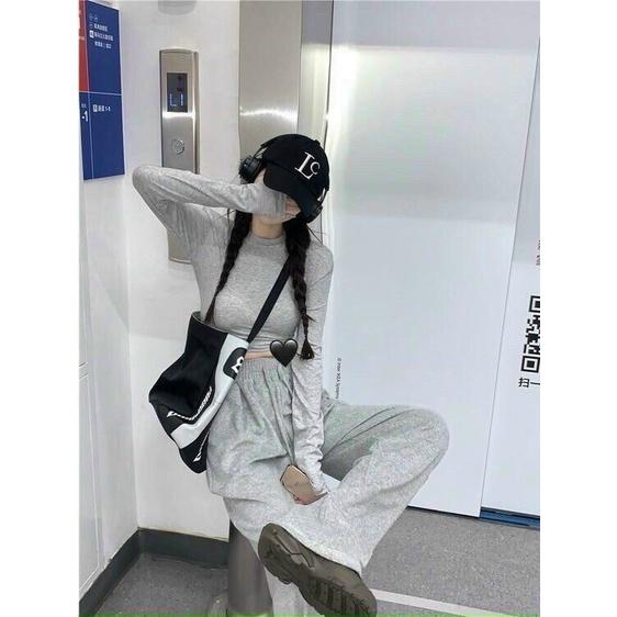 SET BỘ ĐI CHƠI, SET 2 MÓN ÁO CROPTOP CỔ THUYỀN TAY DÀI PHỐI QUẦN SUÔNG ỐNG RỘNG CỰC NĂNG ĐỘNG