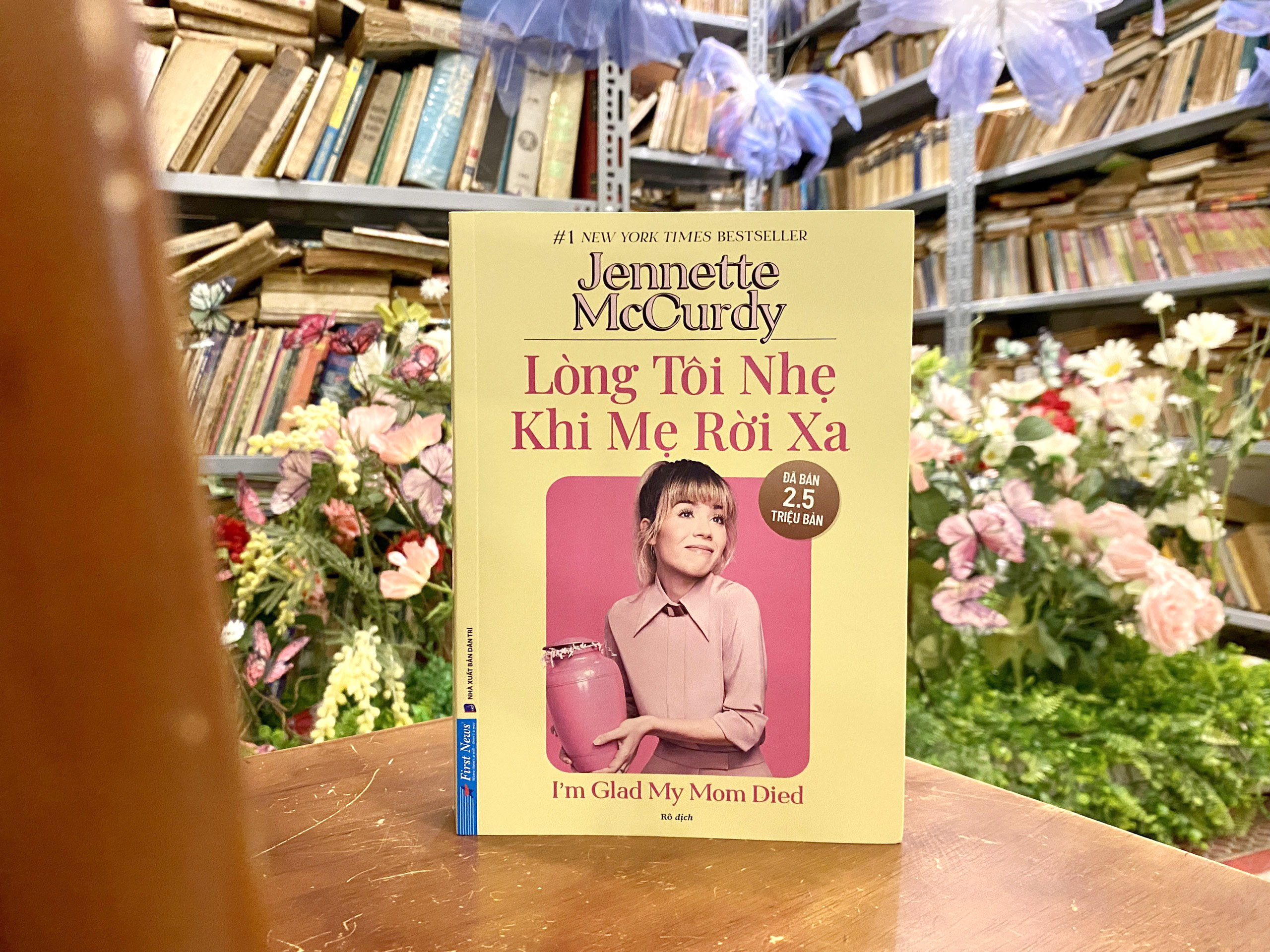 Lòng Tôi Nhẹ Khi Mẹ Rời Xa